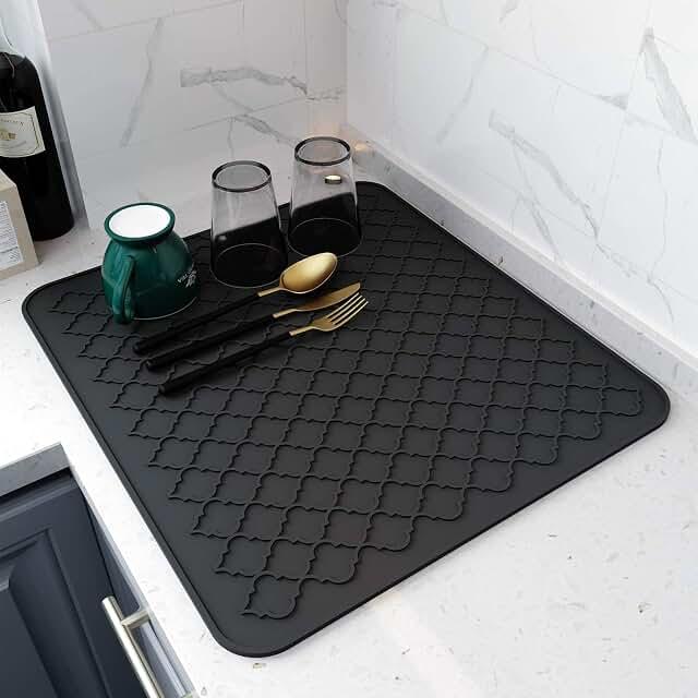 Exclusive Deal on KASTWAVE Silicone Drying Mat for Kitchen Countertops, 12 X 16 In, Kitchen Drying Mat (Black) - Amazon KSA Deals
